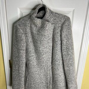 Andrew Marc Women's Gray Peacoat.  Zip up, lined in black.  Size XL.